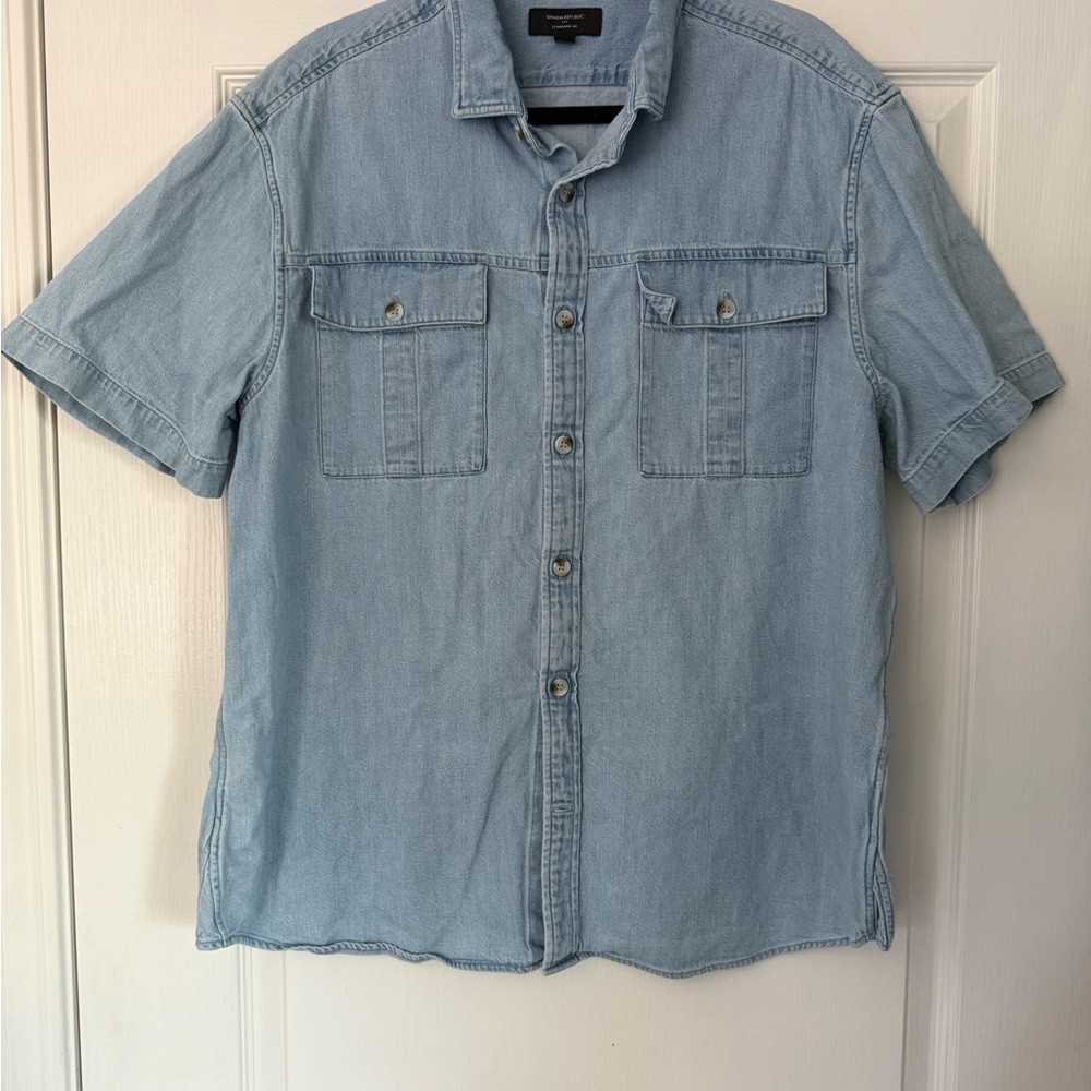 Men’s XL Banana Republic Light Blue Casual Button Down Shirt
